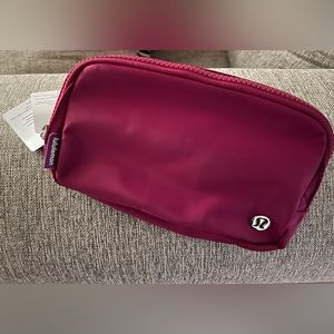 NWT- Wildberry- Lululemon Everywhere Belt Bag
